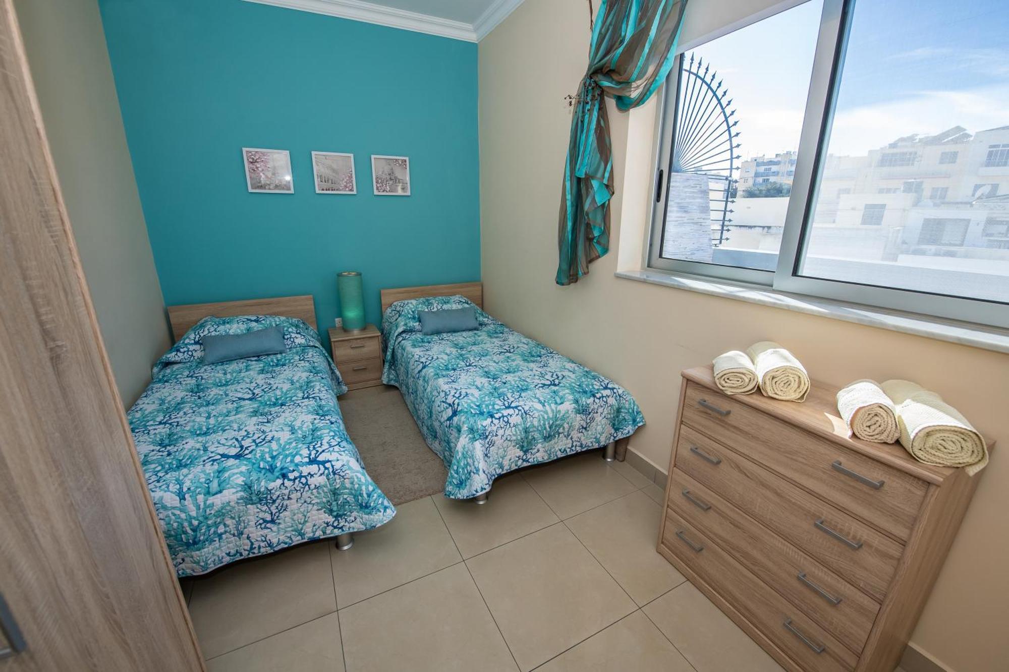 Francis Flats Modern Penthouse Leilighet Mellieħa Eksteriør bilde