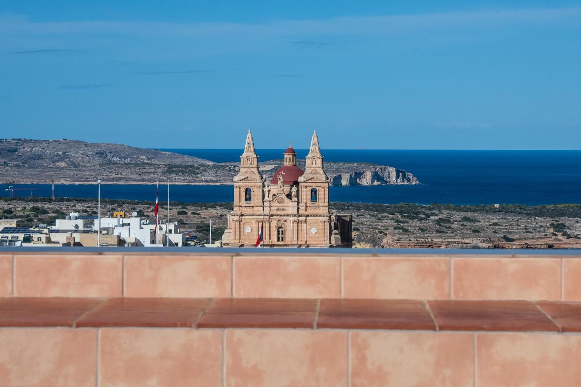 Francis Flats Modern Penthouse Leilighet Mellieħa Eksteriør bilde