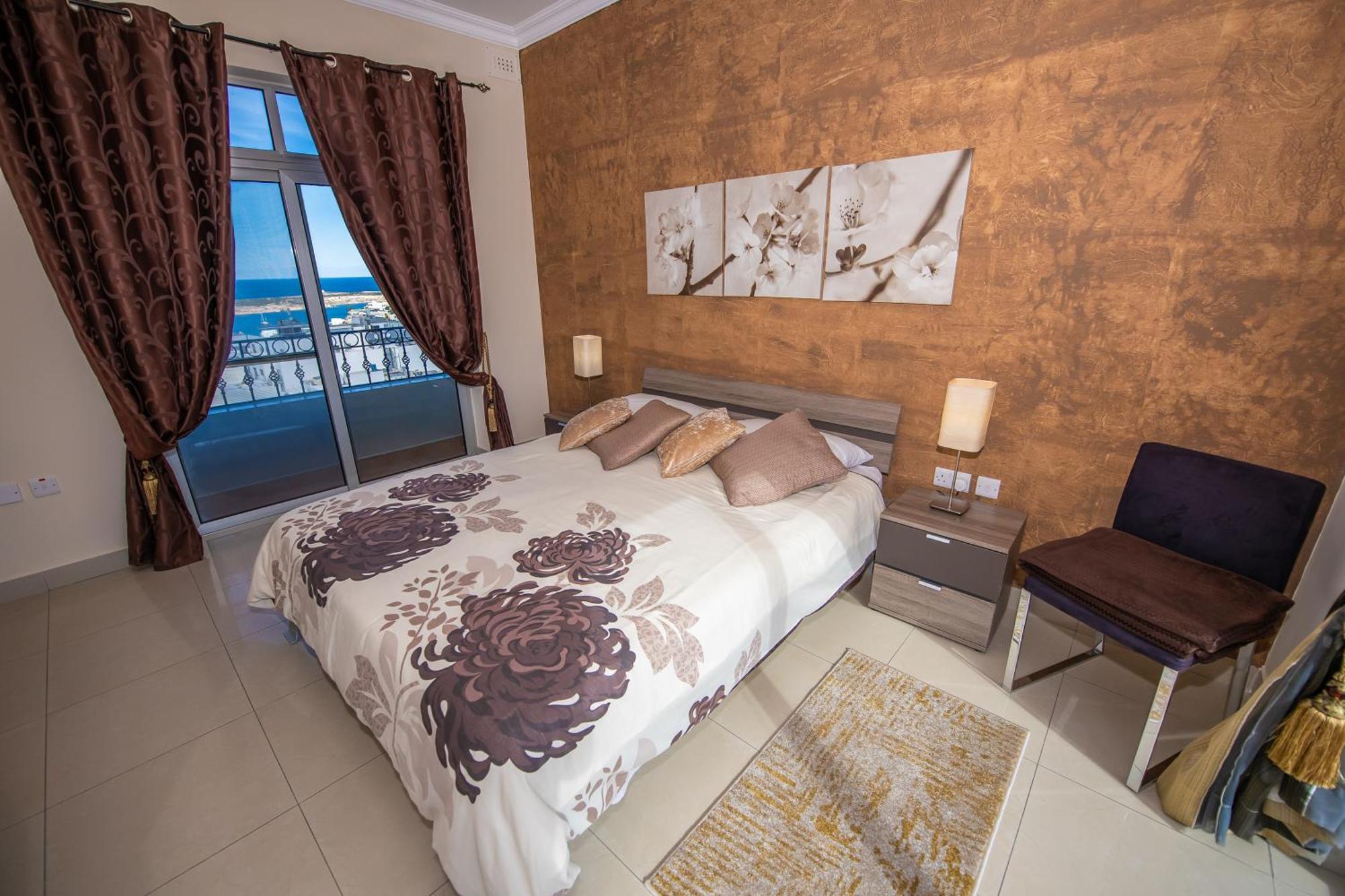 Francis Flats Modern Penthouse Leilighet Mellieħa Eksteriør bilde
